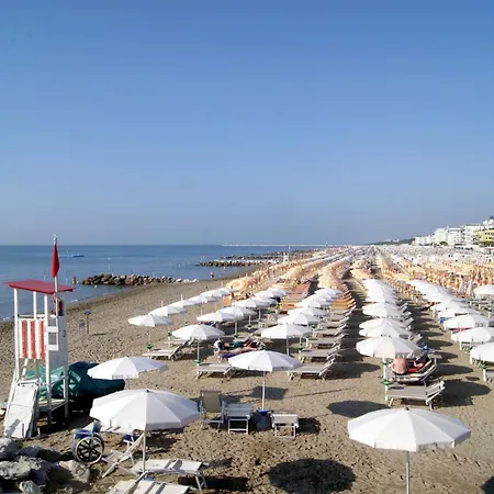Bright Flat With Balcony-beahost * Caorle